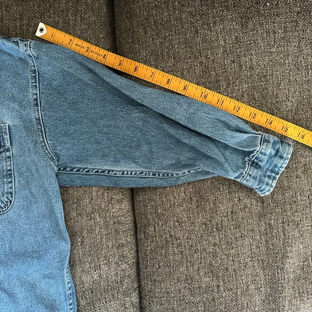 Gap Kids Boys denim Button Down Shirt Size Medium
